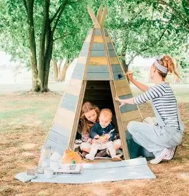 TIENDA TIPI DE MADERA